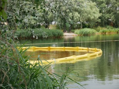 Головна 9 Загрози для Дніпра в Києві немає: у столиці продовжується очищення Кирилівського озера