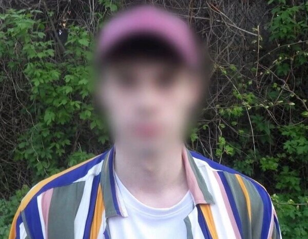Ховав наркотики у лісосмузі: киянин постане перед судом за збут канабісу