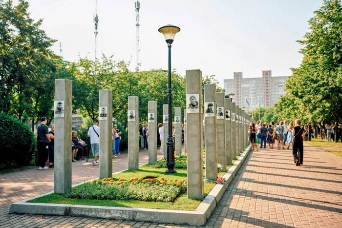 Нова Алея Героїв на Троєщині: чому родичі загиблих відмовляються від меморіалу 23 Нова Алея Героїв на Троєщині: чому родичі загиблих відмовляються від меморіалу 12