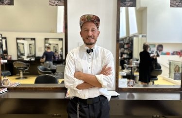 Головна 35 «Андрій Геращенко стверджує, що зачіска нині є елементом індивідуального іміджу»,…