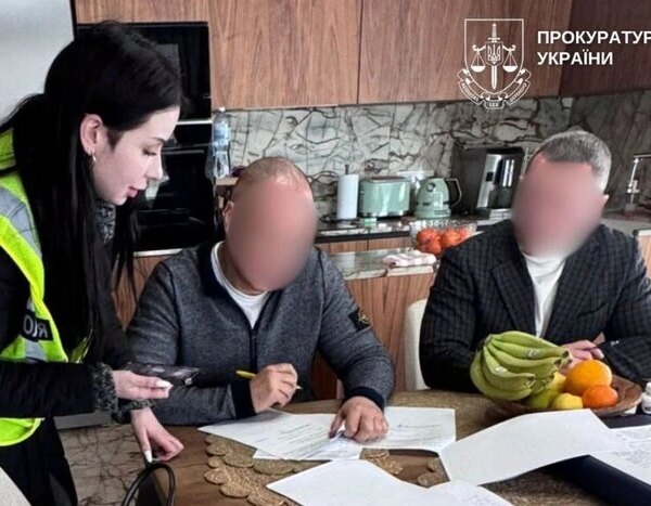Нардеп двох скликань, який захопив землю біля Дніпра, постане перед судом.