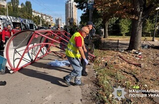 Дорожньо-транспортна пригода на Чоколівському бульварі: двоє загиблих, четверо поранених (ілюстрації) 15