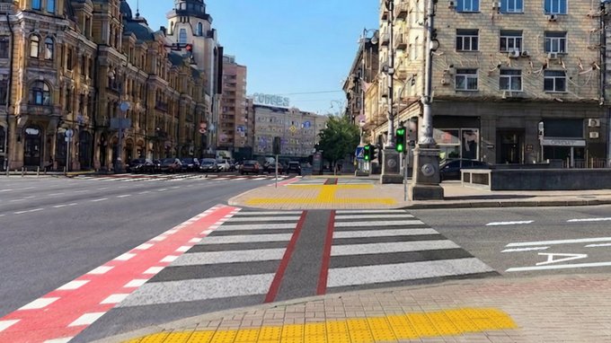 Натомість, щоразу спускатися в "Метроград" не потрібно буде: біля Бессарабської площі облаштують шість пішохідних переходів просто неба. 2