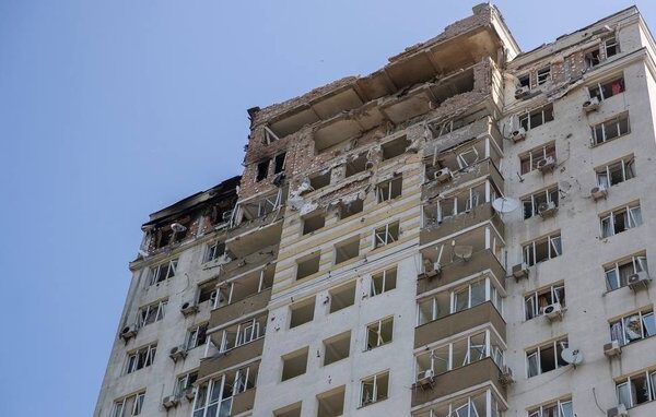 Понад п’ятсот осель та два десятки шкіл: як відроджується Голосіївський район після ударів Росії