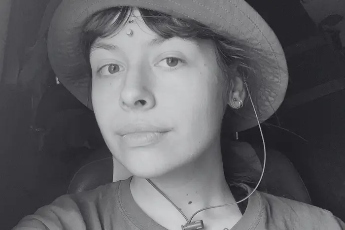 Головна 10 Доглядала хворих. Під час нападу на Київ 1 серпня загинула парамедик Єва…