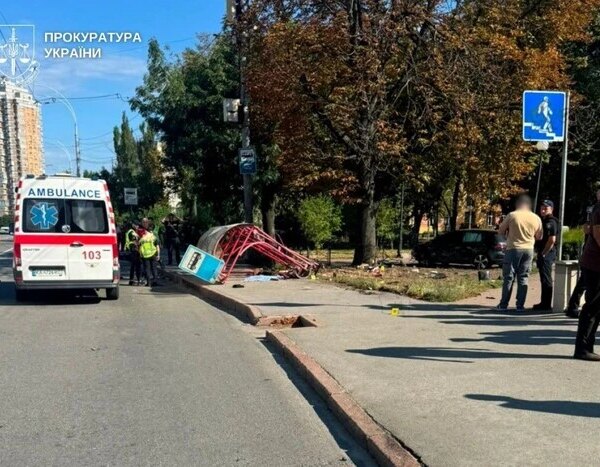Автопригода, про яку говорила Україна: майже на тому ж місці знову загибель