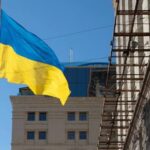 Головна 28 День Державного прапора України: у столиці біля КМДА урочисто підняли…