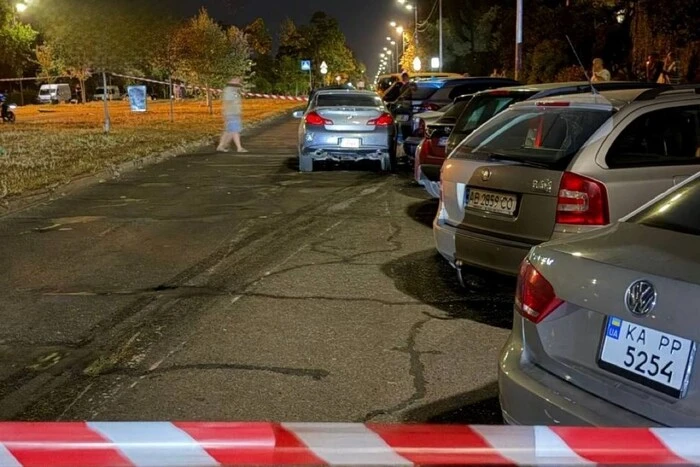 Головна 8 П’яний водій Infiniti вчинив масову ДТП у Києві, пошкодивши 10 припаркованих автомобілів…