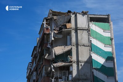 800 пошкоджених внаслідок російської агресії будинків: як триває відновлення Дарницького району Києва