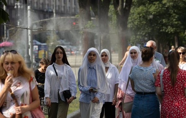 Незначна хмарність: прогнозована погода для Києва та області від синоптиків