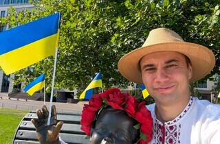 Новий вигляд пам'ятника "Кий, Щек, Хорив та сестра їхня Либідь" на Поштовій площі до Дня Незалежності 20