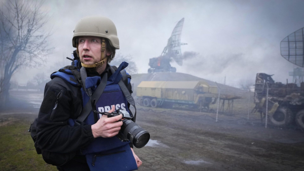Маріуполь у фотографіях: як книги рятують місто від забуття 12 Маріуполь у фотографіях: як книги рятують місто від забуття 12