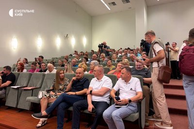 На Теремках після протестів домовилися шукати альтернативний маршрут тепломережі: що вирішили на зустрічі
