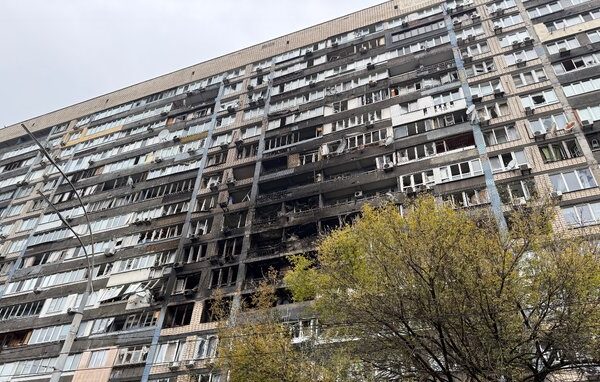 Цього року зростання кількості пошкоджених будівель на 60% порівняно з минулим роком: як відбувається відновлення Печерського району після обстрілів Російської Федерації