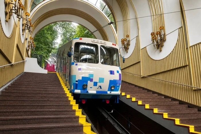 Київський фунікулер відновлює роботу після щорічного ремонту