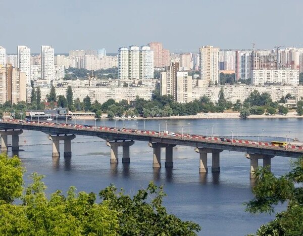 Київ має намір провести конкурс на проєкт відновлення мосту Патона.