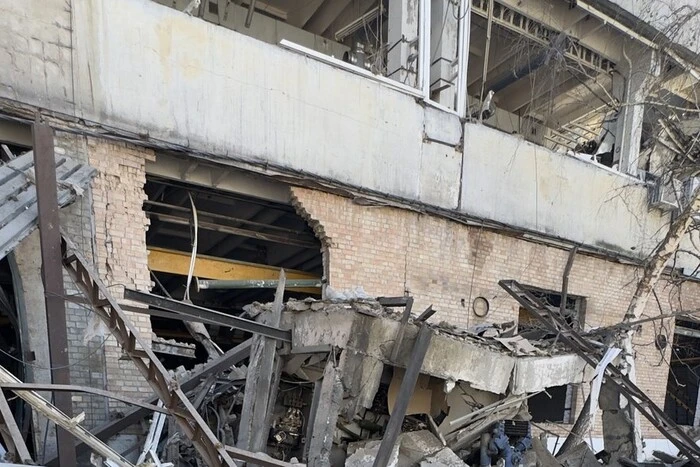Два видавництва постраждали внаслідок атаки на Київ