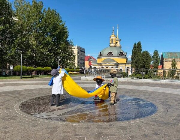 Новий вигляд пам’ятника “Кий, Щек, Хорив та сестра їхня Либідь” на Поштовій площі до Дня Незалежності