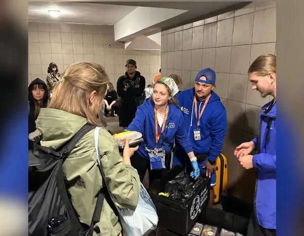 «Укрзалізниця» організувала підтримку для мандрівників на завантажених станціях