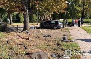 Дорожньо-транспортна пригода на Чоколівському бульварі: двоє загиблих, четверо поранених (ілюстрації) 19