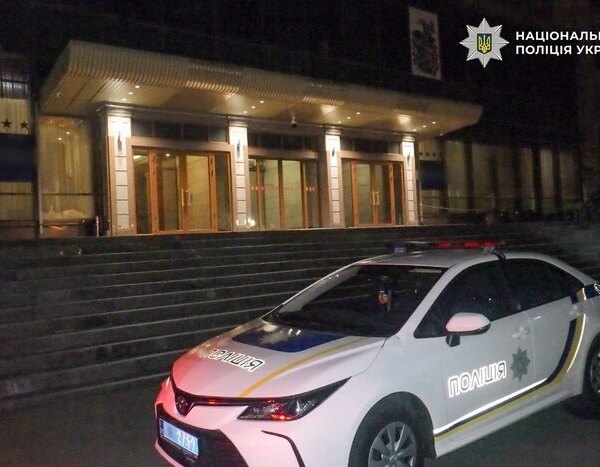 В київському готелі в центрі міста чоловік напав на відвідувача через зауваження, нападника спіймали