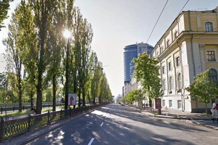 Рух двома вулицями у центрі Києва обмежено на два тижні (схема)