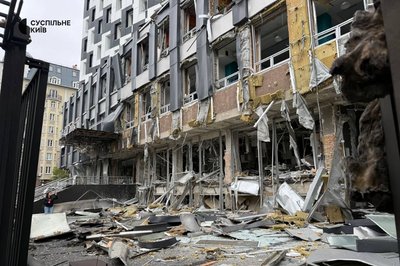 4 сотні будинків та 33 освітні заклади: як відновлюють після російських атак Подільський район
