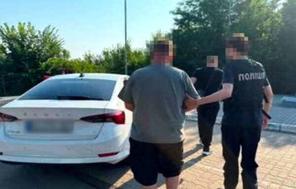 Директора київського медичного центру підозрюють у незаконному сурогатному материнстві для іноземців.