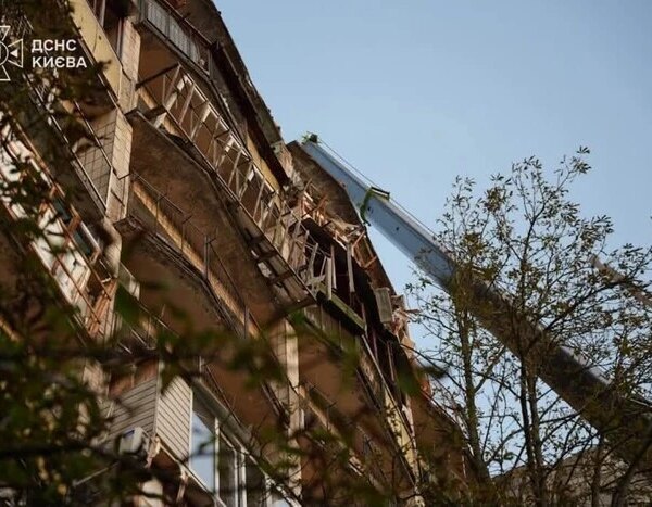 Київ: ліквідовано наслідки обстрілу 20 серпня у Солом’янському районі