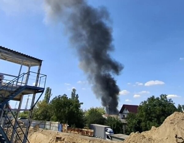 Велика пожежа сталася в Бортничах (фото, відео)