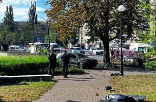 Дорожньо-транспортна пригода на Чоколівському бульварі: двоє загиблих, четверо поранених (ілюстрації) 22