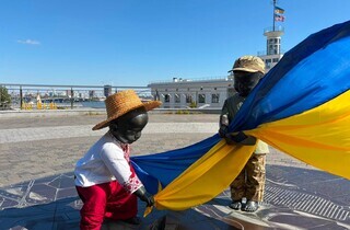 Новий вигляд пам'ятника "Кий, Щек, Хорив та сестра їхня Либідь" на Поштовій площі до Дня Незалежності 16