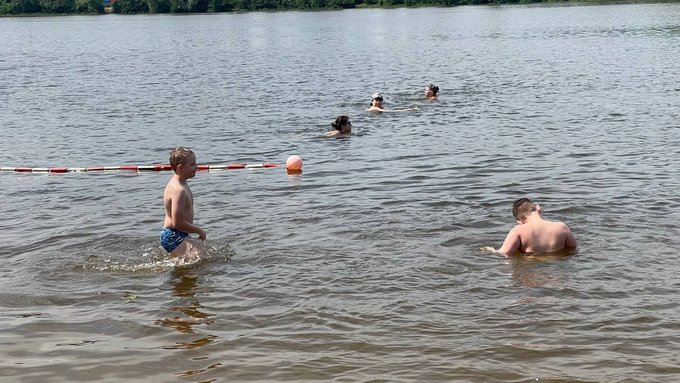 На кількох міських водоймах лікарі не радять плавати. Де саме 2