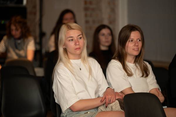 Культурний ренесанс: як Україна відроджує мистецтво в малих містах 15 Культурний ренесанс: як Україна відроджує мистецтво в малих містах 15