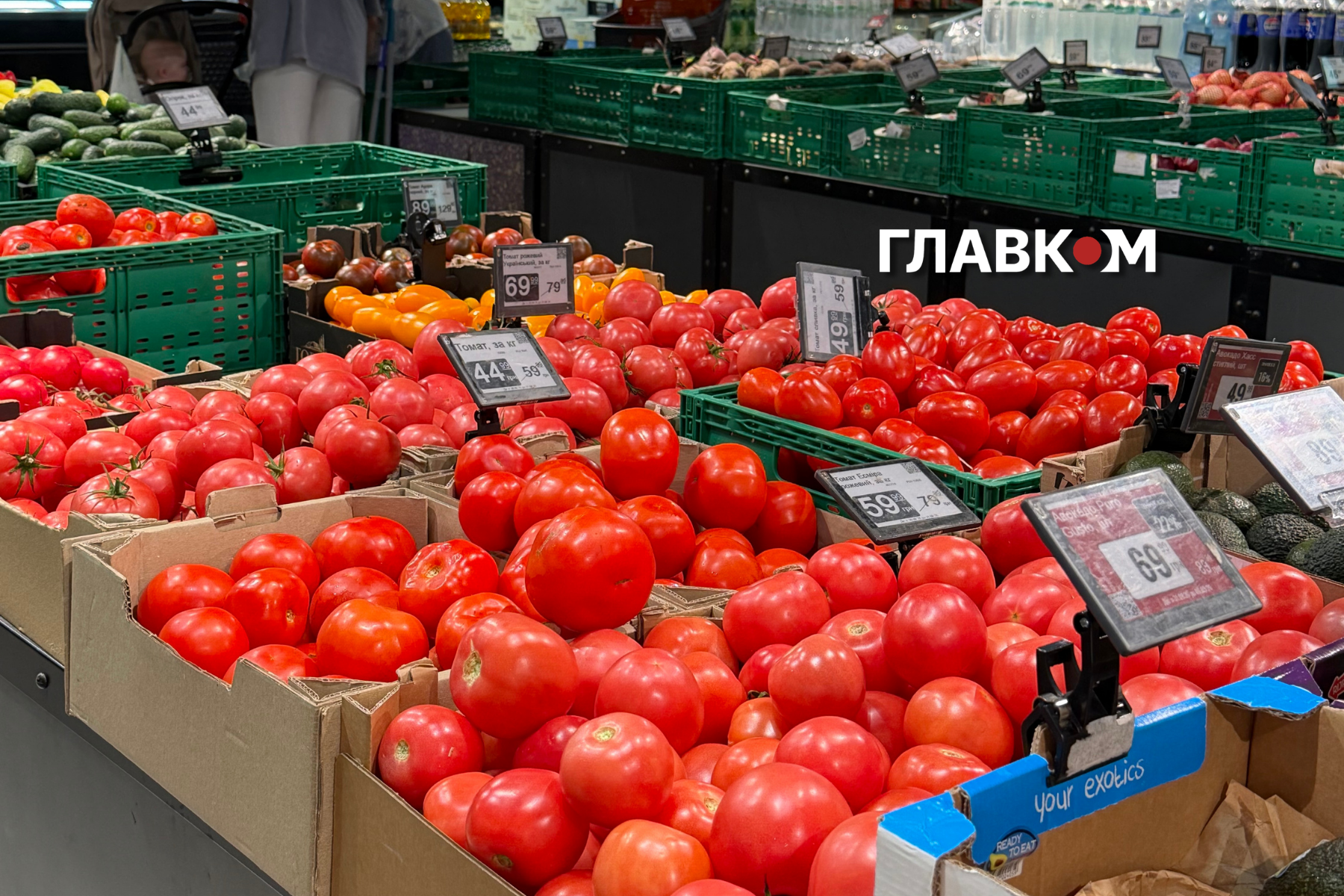 Де закінчуються полиці супермаркетів: порожнеча на тлі війни 31 На полицях Сільпо не спостерігається дефіцит овочів