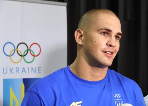 Ловчинський здобув першу перемогу на старті Євро-2026 з боксу