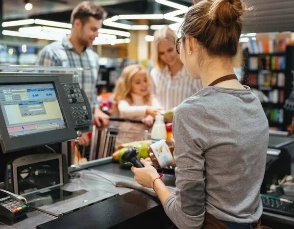Доходи ТОП-ритейлерів України за перше півріччя: названо суму