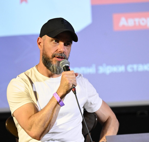 Ілларіон Павлюк та Максим Голенко: бестселер оживає на сцені