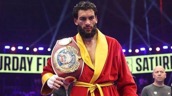 Британський боксер відмовився від чемпіонського поясу WBO