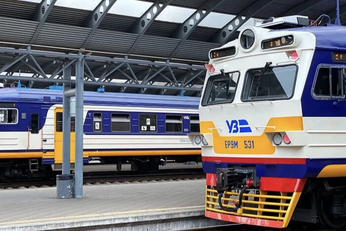 Рух City Express у Києві зупинено через повітряну тривогу 2 Кільцева електричка в Києві