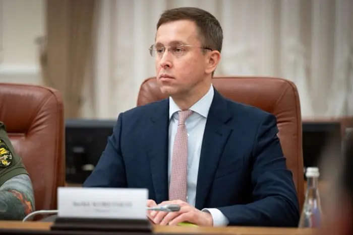 Транспортний колапс у Києві. Премʼєр провів термінову нараду