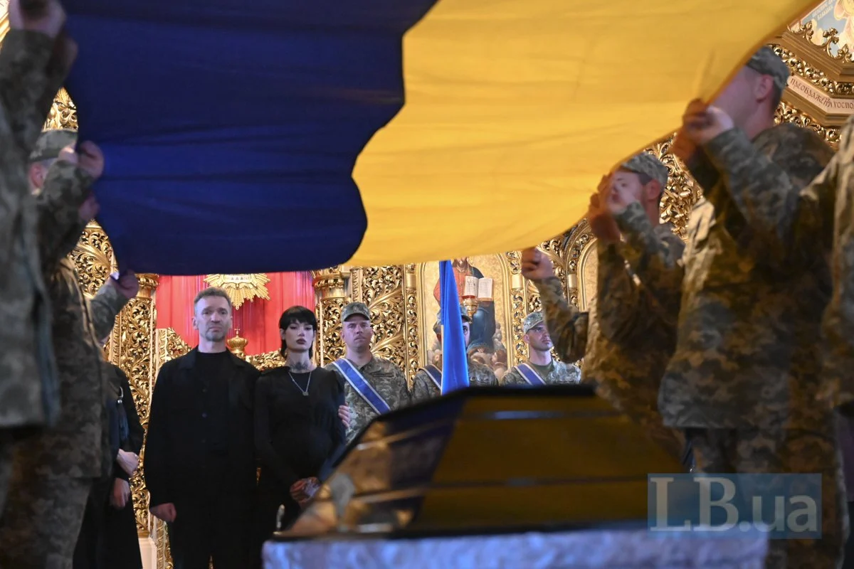 За кілька тижнів мав стати батьком. Київ попрощався із штурмовиком Даниїлом Серфером Смирновим