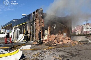 Двоє загиблих: наслідки атаки на столичну АЗС 17