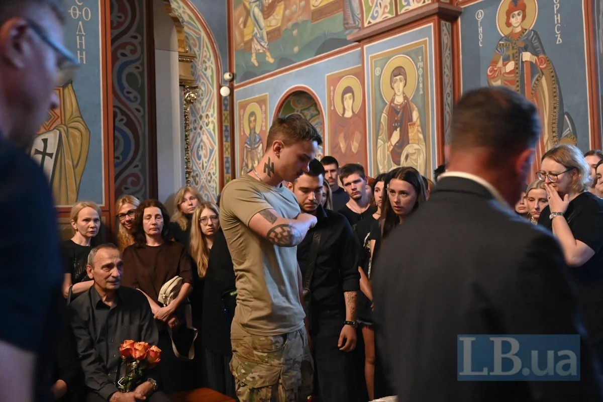 За кілька тижнів мав стати батьком. Київ попрощався із штурмовиком Даниїлом Серфером Смирновим