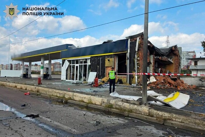 Повітряна атака на столицю: 12 постраждалих, серед них дитина 2 Атака на Київ 11 вересня: кількість постраждалих зросла до 12, серед них – дитина