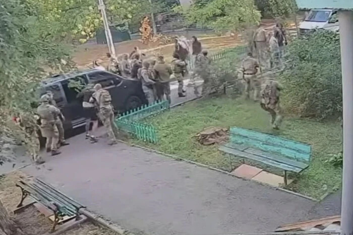 Росія атакувала Київ, замах на генерала та стрілянина у столиці: головні події 3 вересня 10 Росія атакувала Київ, замах на російського генерала та стрілянина у столиці: головне за день 3 вересня фото 6