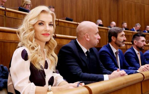 Словаччина: Фіцо б'є по культурі, Україна спостерігає 7 Словаччина: Фіцо б'є по культурі, Україна спостерігає 7