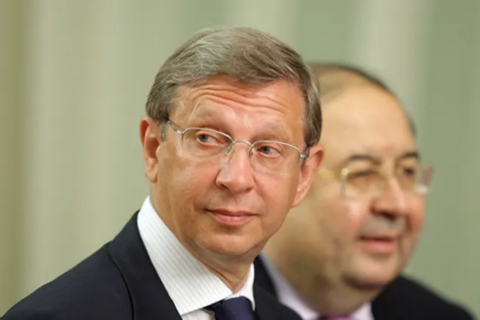 Як олігархи кремлівських друзів прибрали до рук дрон-бізнес 13 Володимир Євтушенков, який має третину акцій Ozon, потрапив під санкції ЄС