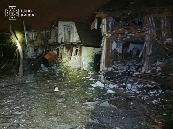 Кияни оговтуються від нічної атаки: двоє загиблих, 22 поранених, серед них четверо дітей 11