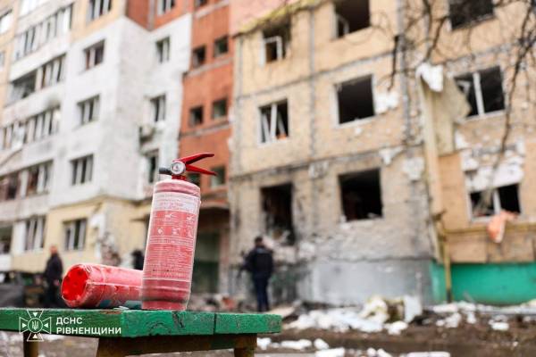 Російська атака на Рівненщину: семеро постраждалих, зруйноване житло